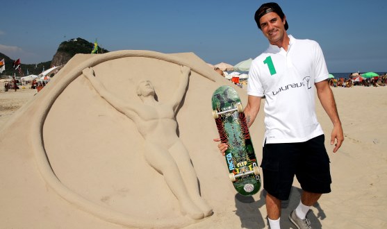 bob_burnquist_laureus_skateboard_copacabana